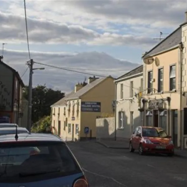corofin-village-corofin-hsvk4
