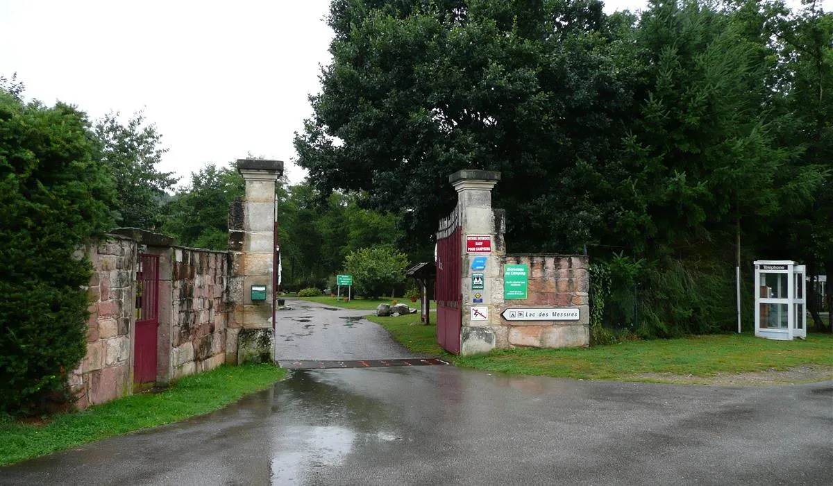 camping-domaine-des-messires-herpelmont-xppz3