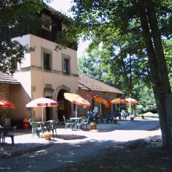 Camping Domaine des Messires  