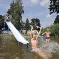 campingplatz-zwenzower-ufer-zwenzow-bei-userin-78je5