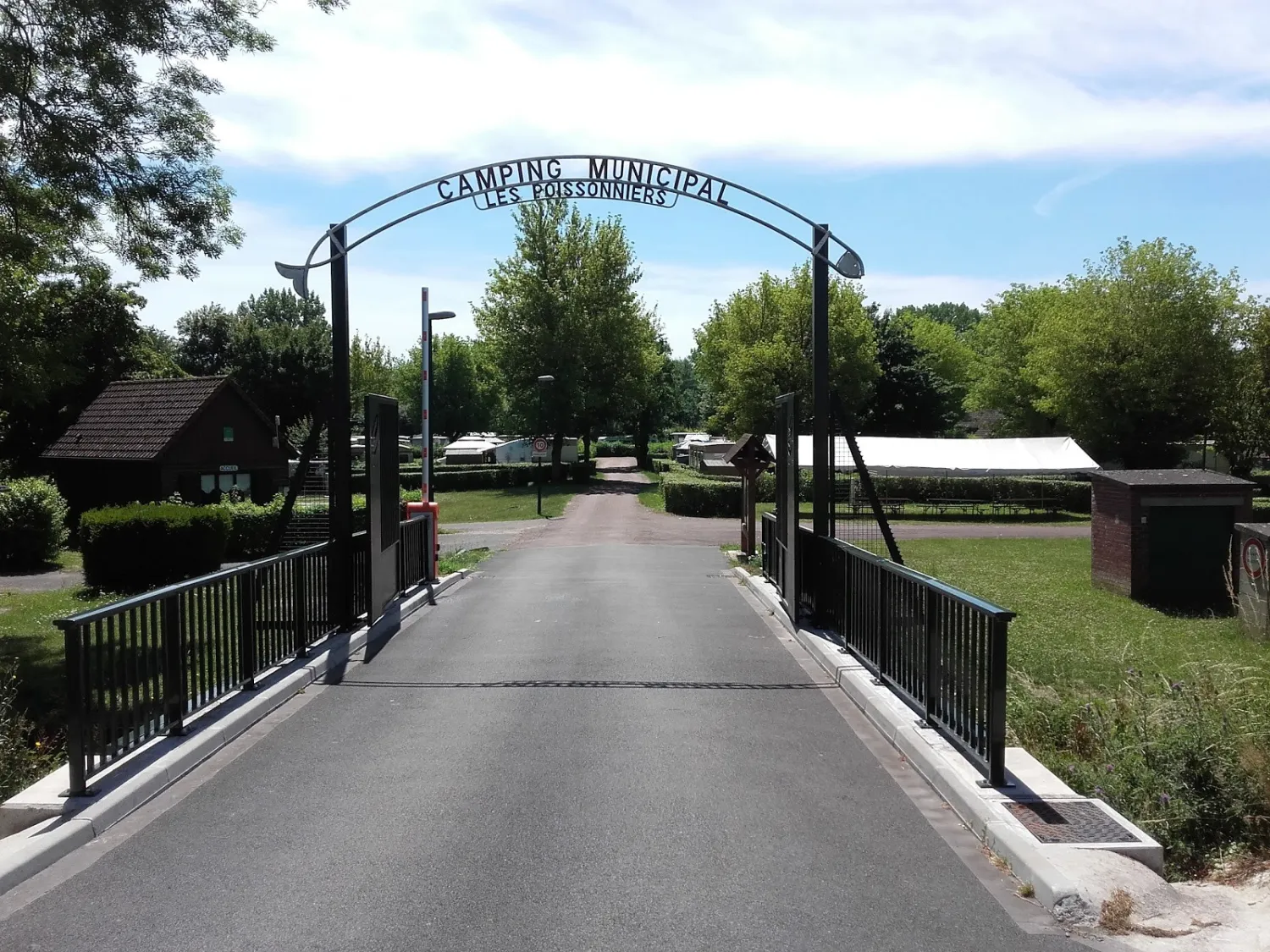 camping-municipal-corbie-8ayds