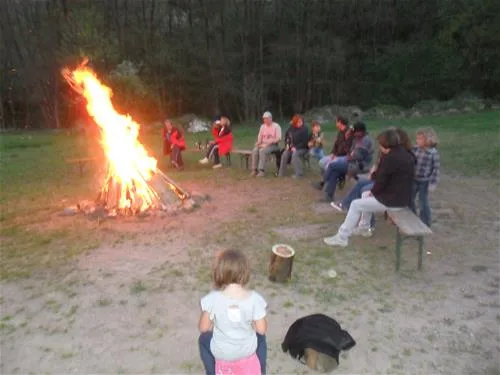 campingplatz-weihersee-ebrach-c2qwk