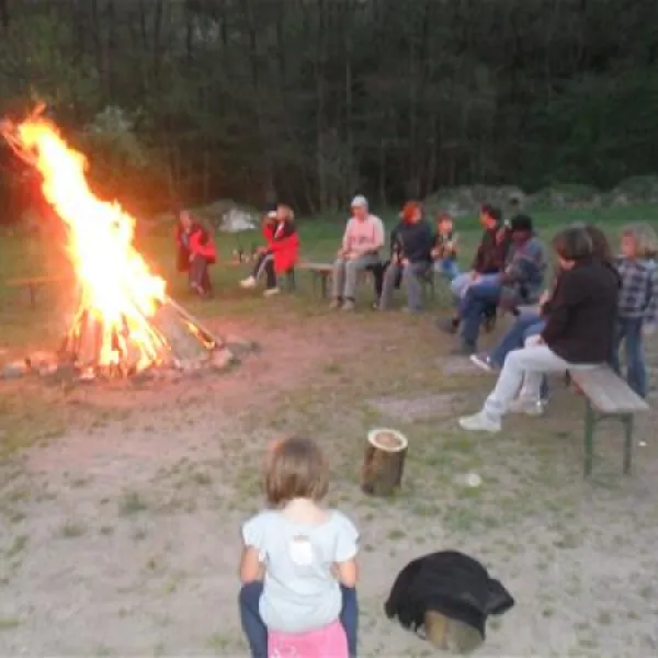 campingplatz-weihersee-ebrach-c2qwk