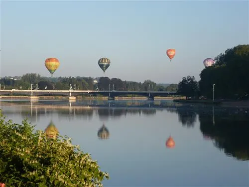 parc-camping-les-acacias-bellerive-sur-allier-rovrw