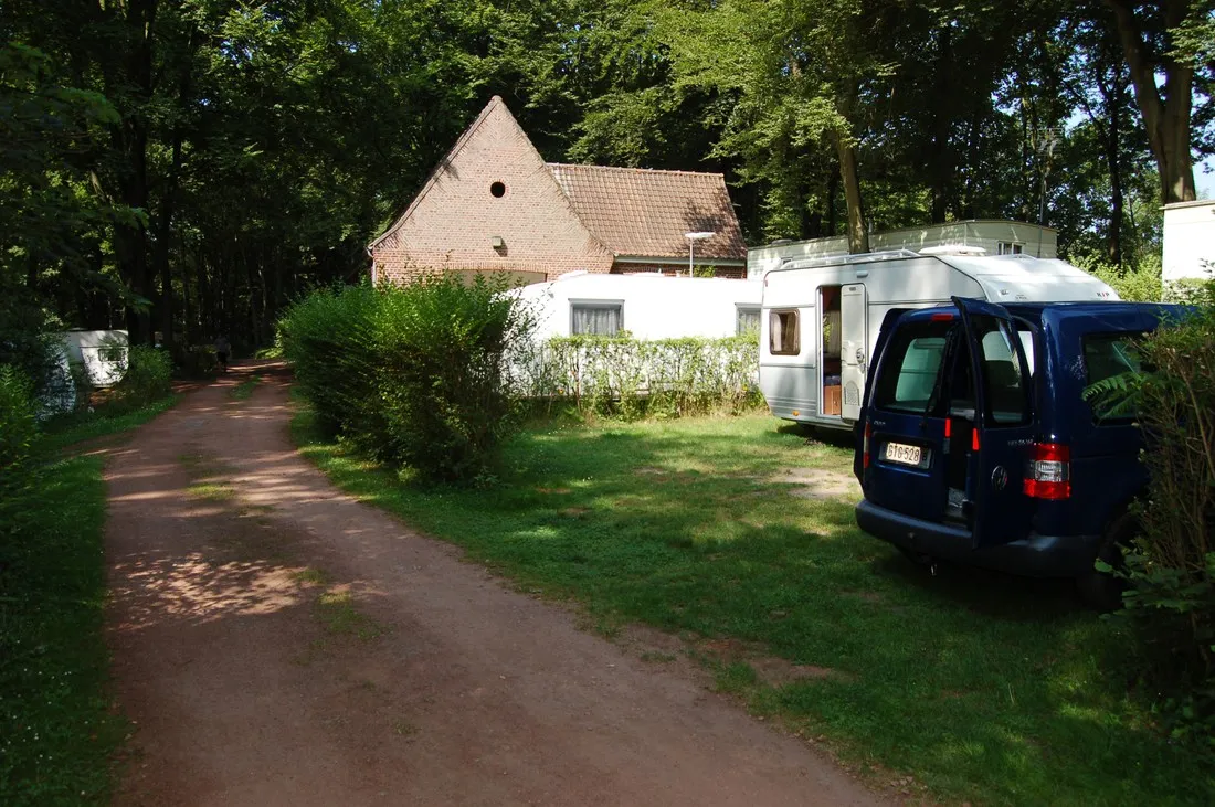camping-mont-des-bruyeres-st-amand-les-eaux-1ip5f