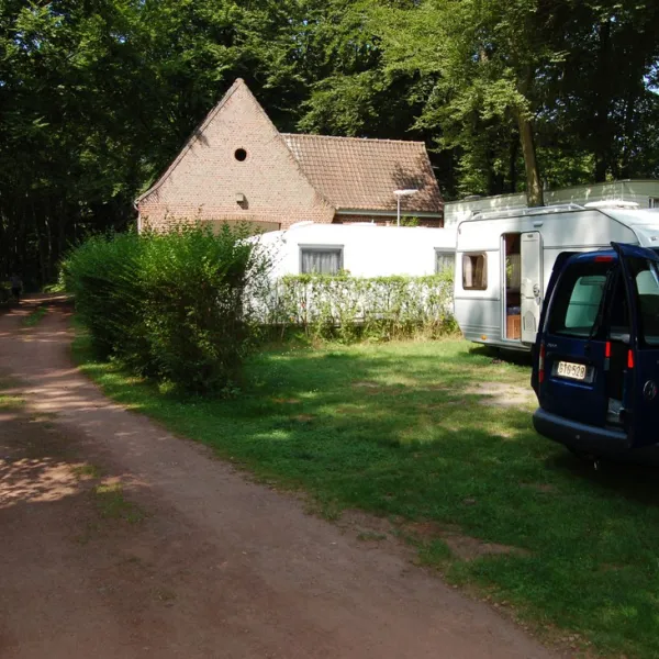 camping-mont-des-bruyeres-st-amand-les-eaux-1ip5f