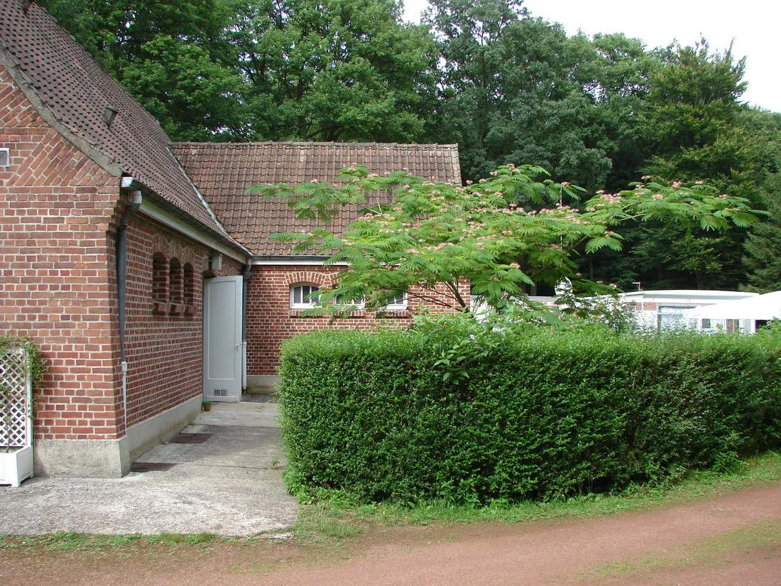 camping-mont-des-bruyeres-st-amand-les-eaux-8oswm