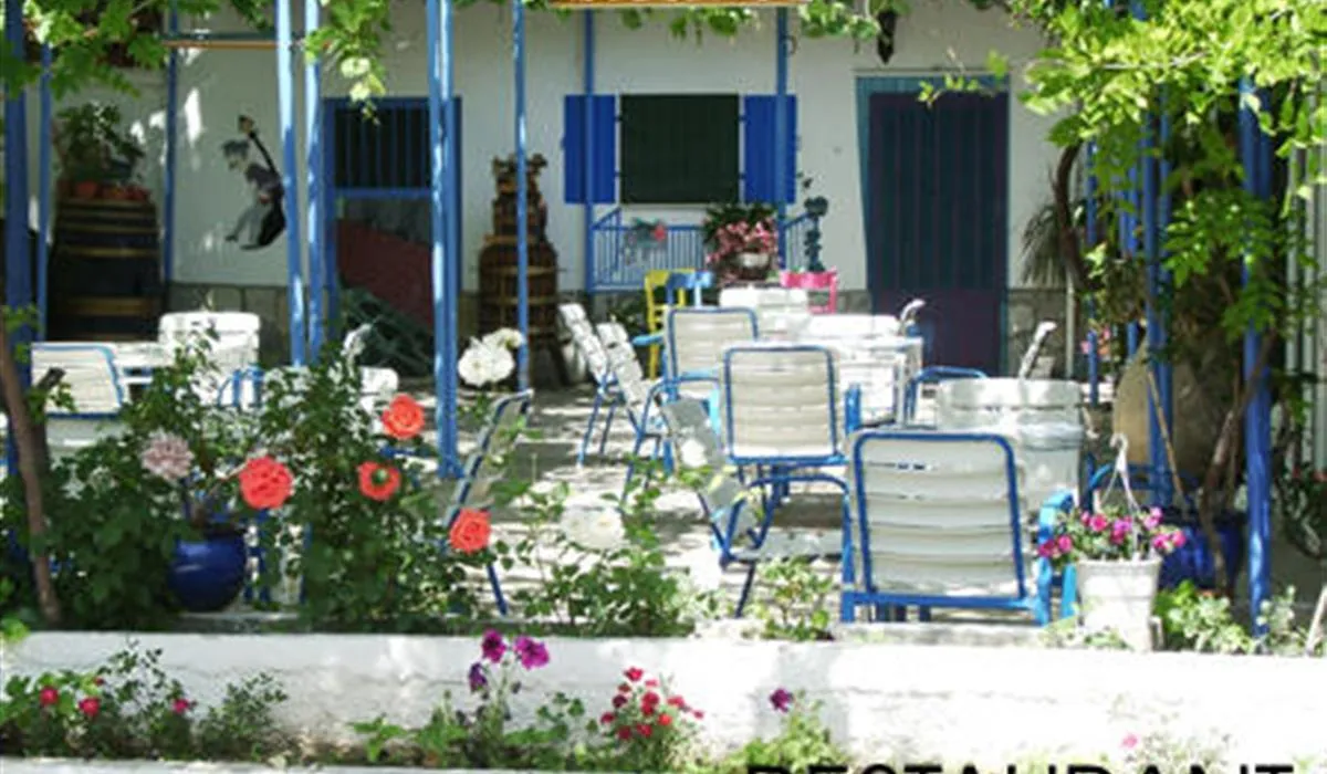 campsite-meteora-garden-kastraki-kalambaka-h09yp