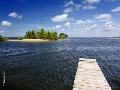 yelloh-village-au-lac-de-biscarrosse-parentis-en-born-ebosw
