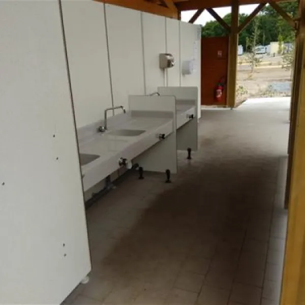 yelloh-village-au-lac-de-biscarrosse-parentis-en-born-v549w