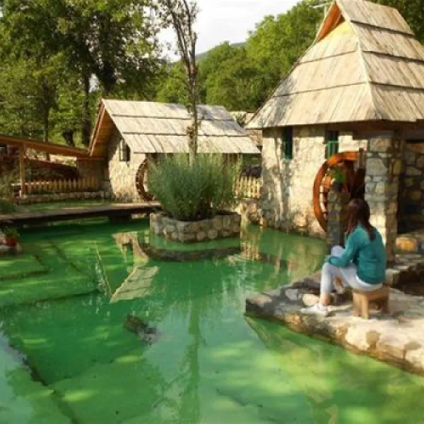 rafting-center-tri-vodenice-foa-r83wd