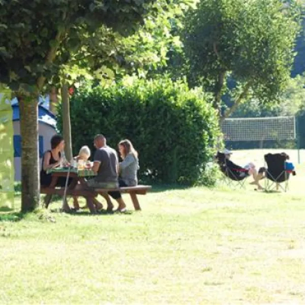 camping-de-coursavy-cassaniouze-lq2qq