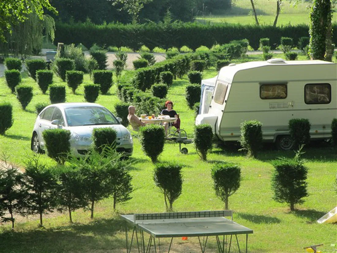 camping-le-roc-de-lavandre-st-felix-de-reillac-et-mortema-g55lq