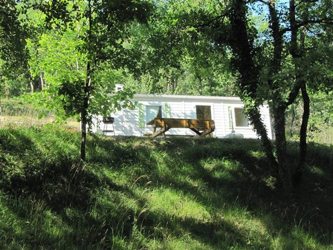 camping-le-roc-de-lavandre-st-felix-de-reillac-et-mortema-jsogi