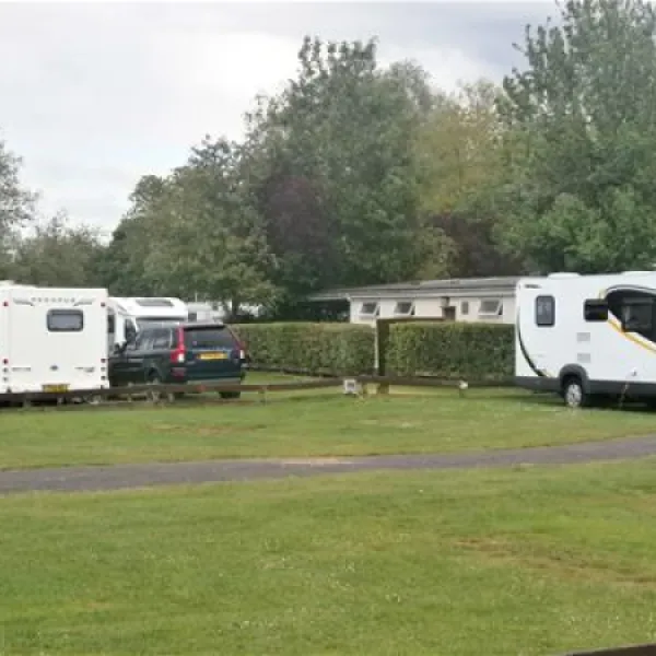 the-camping-caravanning-club-site-oxford-oxford-nlevx