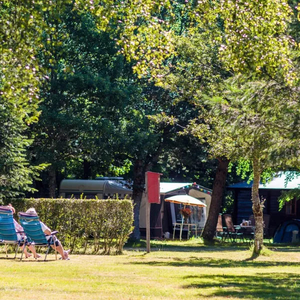 camping-lall-corrze-cpyee