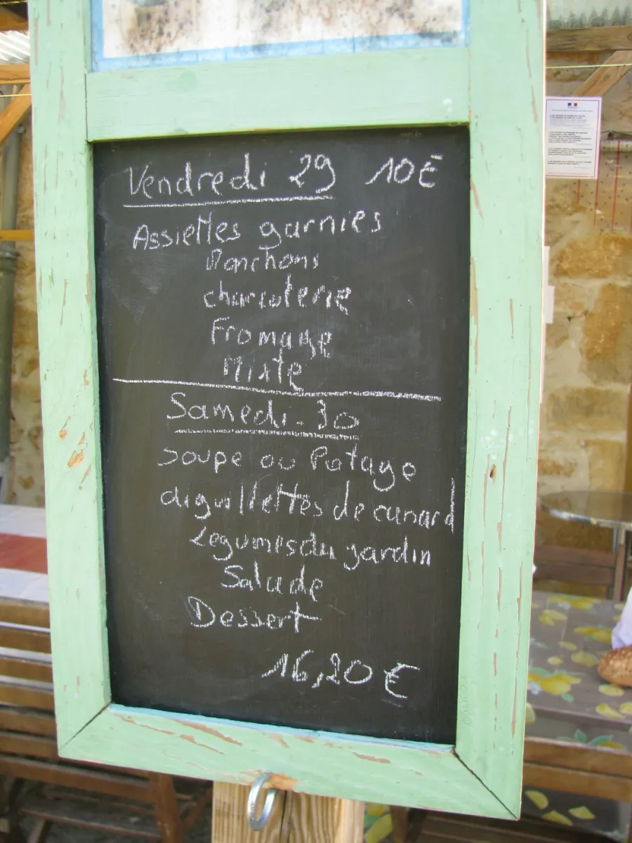 camping-naturiste-les-grands-chenes-lamothe-fnelon-xpoz1