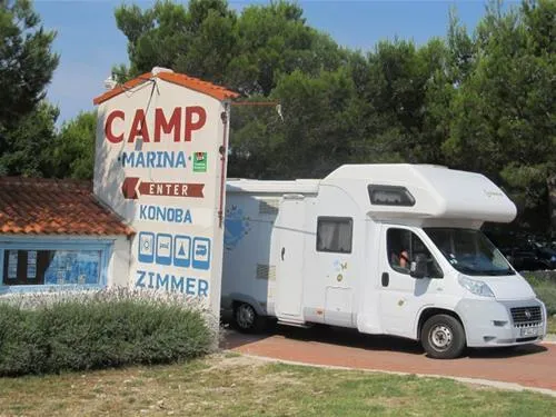 camp-marina-lozovacnp-krka-3xenr