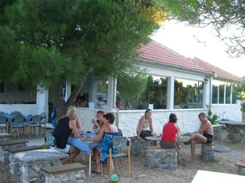 camp-marina-lozovacnp-krka-bxqqc