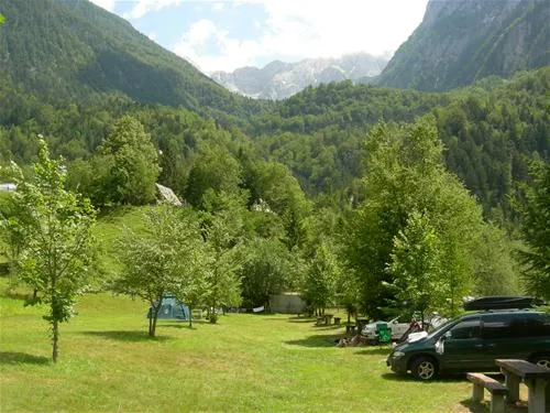 kamp-triglav-trenta-cfgy8