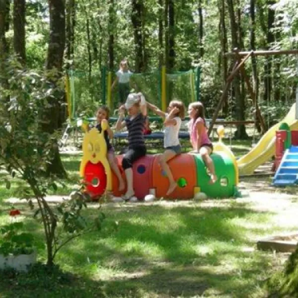 camping-du-bois-de-beaumard-pontchateau-wbegf