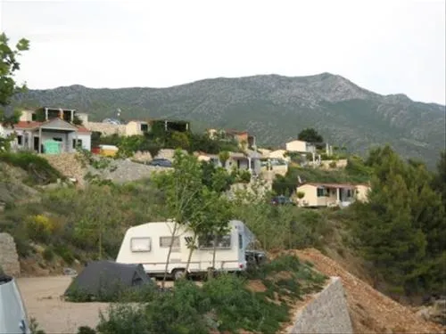 nevio-camping-orebi-p2ynb