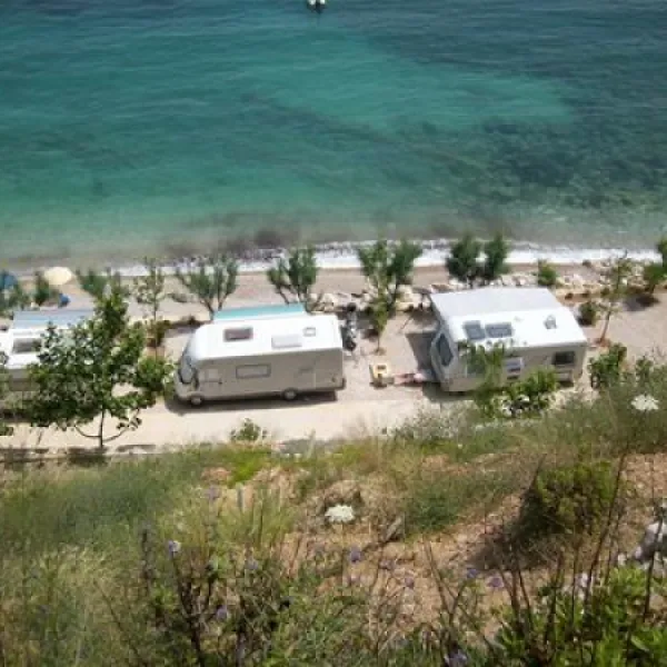 nevio-camping-orebi-yfawf
