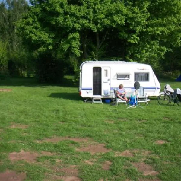 naturcamp-an-der-weser-vlotho-goc9w