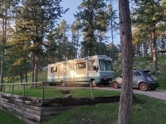 beaver-lake-campground-custer-zbe2s