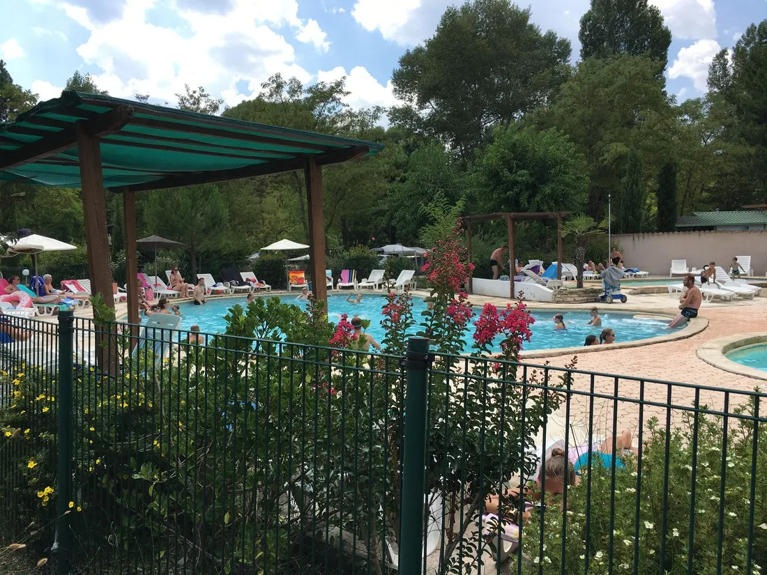 l-eau-vive-dauphin-6bd9e