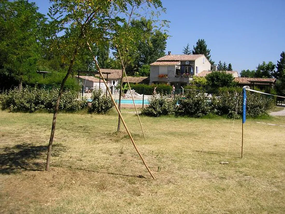 l-eau-vive-dauphin-wumu4