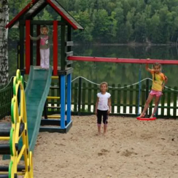 white-beach-resort-lena-ynkhk