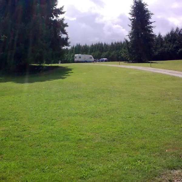 camping-municipal-la-roche-marsac-sur-don-vngou