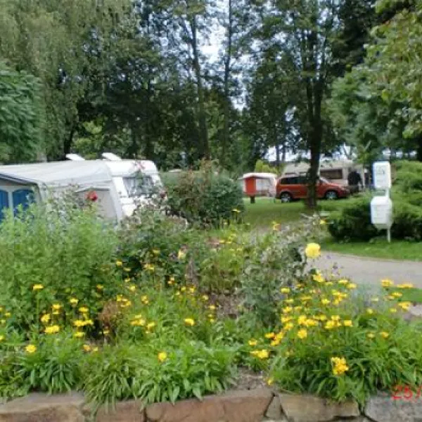 komfortcampingplatz-senftenberger-see-niemtschstadt-senftenberg-fzltb