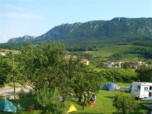 kamp-vrhpolje-vipava-l9iiz