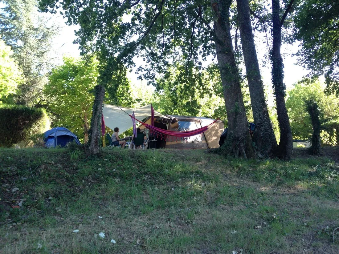 camping-les-ombrages-carlux-jz3da
