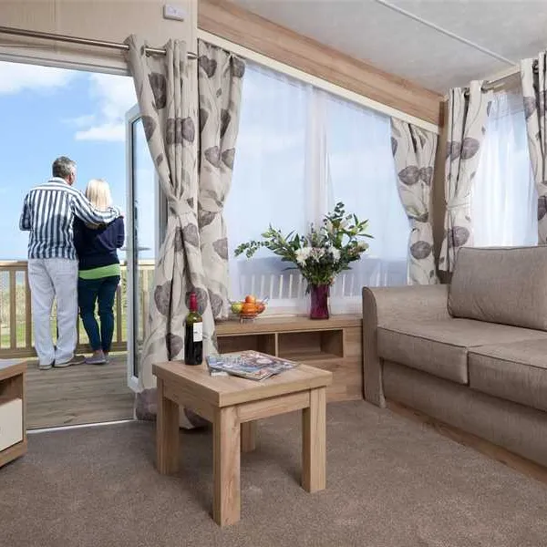 woodhill-park-cromer-31lws