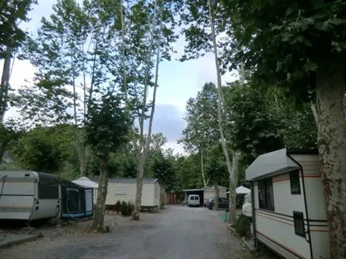 camping-les-tries-olot-tcqca