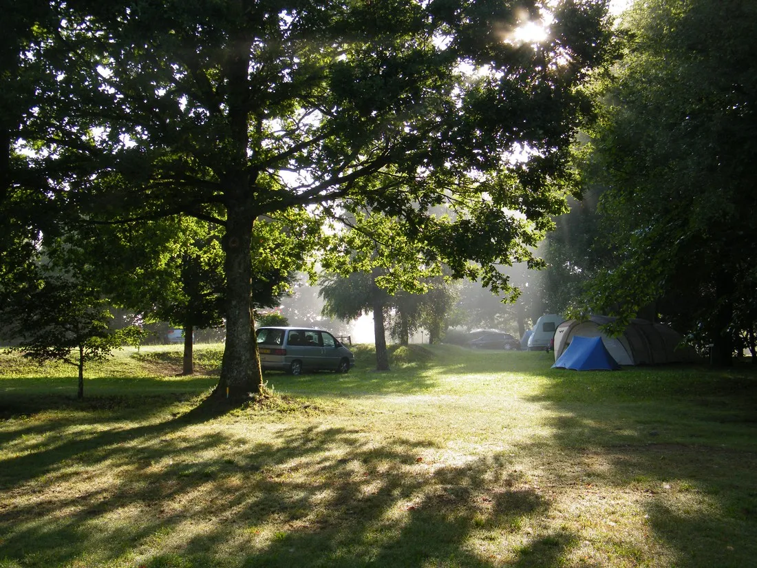 camping-la-belle-etoile-reygade-n6osp