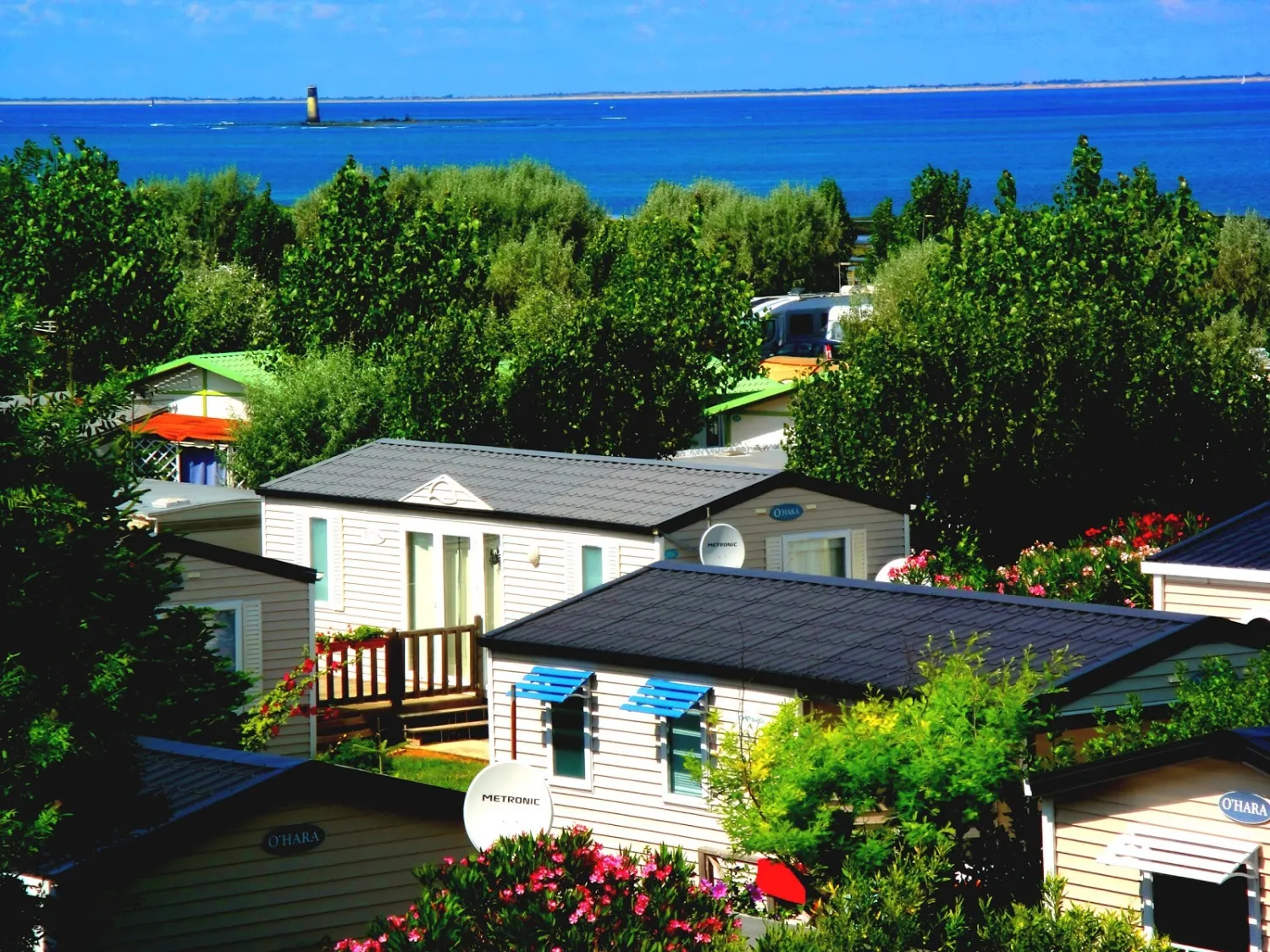 camping-les-beaupins-st-denis-d-oleron-lduvs