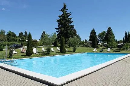 azur-rosencp-schwbische-alb-erpfingen-tqkzt