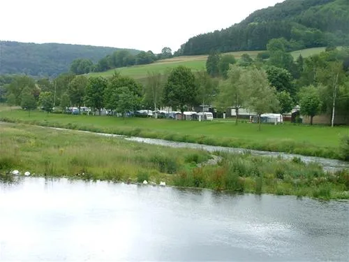 camping-um-wirt-bettendorf-pu6bn