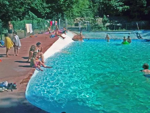 camping-le-petit-bonheur-escaro-ffntb