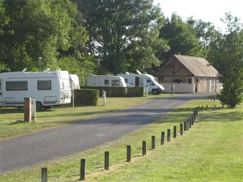 camping-municipal-rosnay-oj7mn