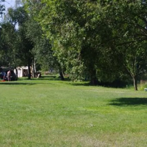 camping-am-kluger-see-neustrelitz-42fvr