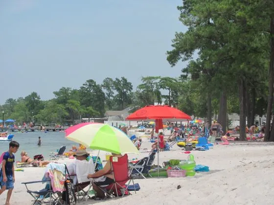camp-clearwater-white-lake-hnlwz