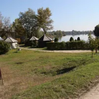 naturista-oazis-kemping-delegyhaza-esizz