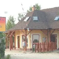 naturista-oazis-kemping-delegyhaza-zolzq