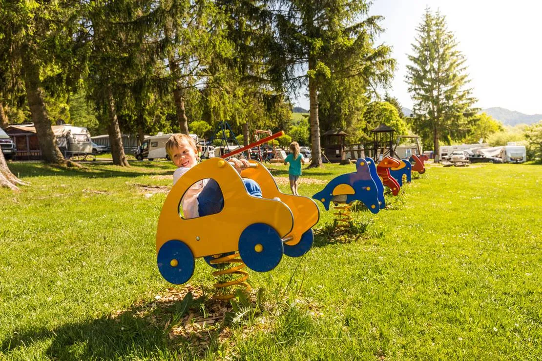 camping-gruntensee-international-wertach-xu3zv