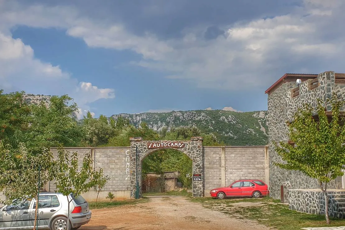 auto-camp-green-park-mostar-4eegq